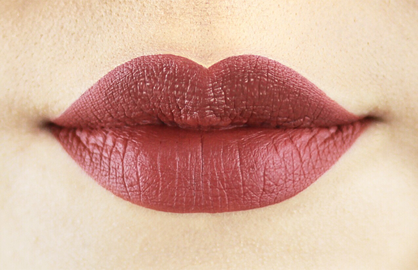 Long Lasting Liquid Lipstick - Mocha