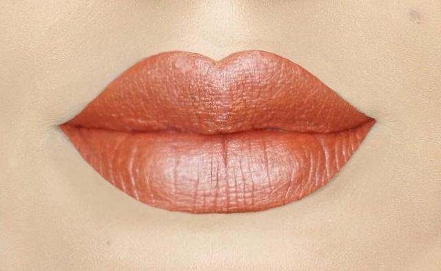 Long Lasting Liquid Lipstick - Aruba
