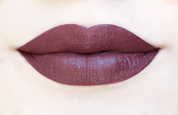 Long Lasting Liquid Lipstick - Hypno